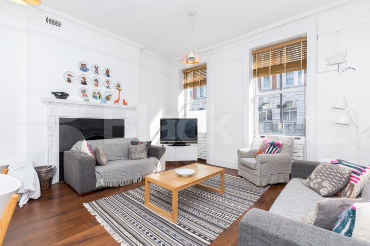 Stunning 3 double bedroom apartment to rent located in the heart of Bloomsbury Gower Street , Bloomsbury